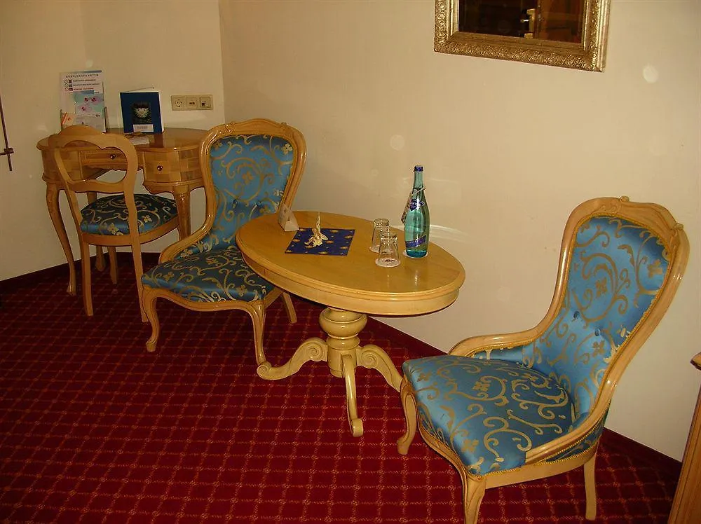 Hotel Schwarzer Adler אינסברוק